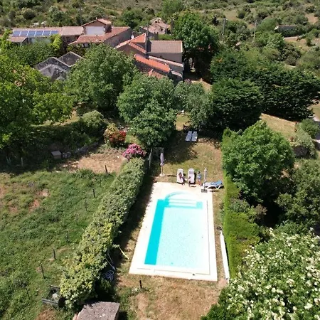 Deux Maisons Dans Un Hameau * Pardailhan